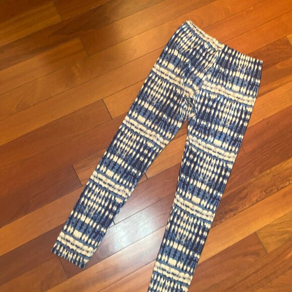 Poof Blue and White Leggings size Medium - Picture 4 of 5